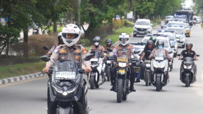 POLRES PELALAWAN LAKSANAKAN PATROLI SKALA BESAR & SHOW OF FORCE