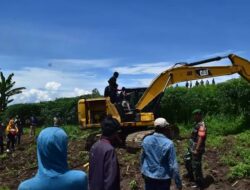 Mafia Tanah Menggusur Amborgang : “Pengusaha Traktor kian Mendapat Kritikan”